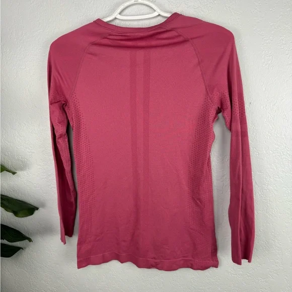 Figs Salta Blush Pink Seamless Long Sleeve Under scrub Top size XS - Picture 4 of 5